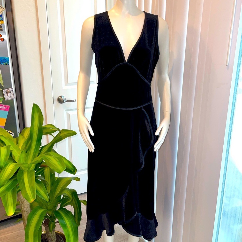 Beautiful black dress